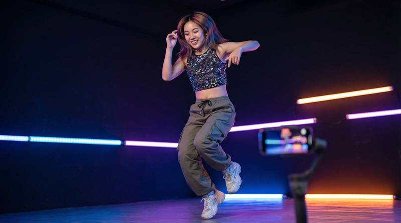 黄色仓库舞蹈视频